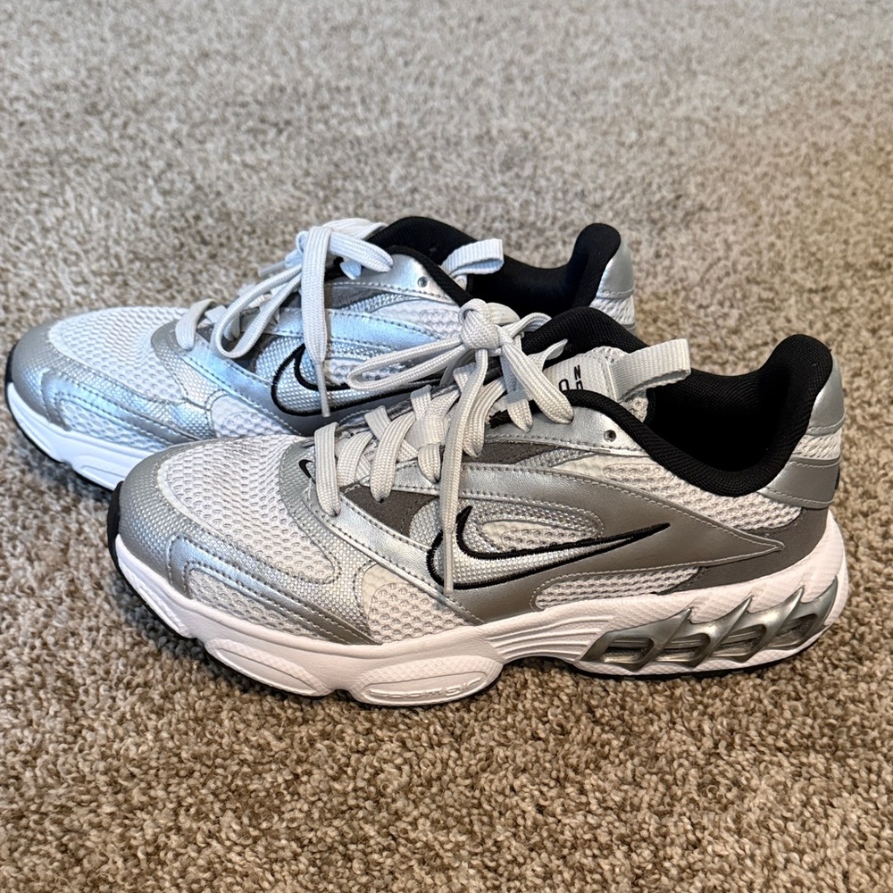 NIKE ZOOM AIR